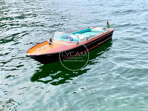 Riva Junior