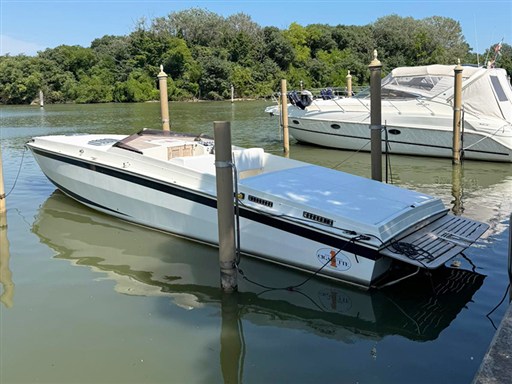 Cigarette R.t. 35 Awesome