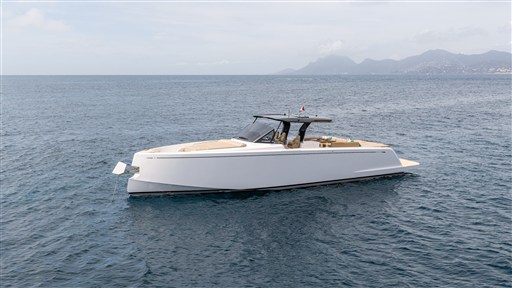 Orange-Yachting-Listing-on-YachtWay-12