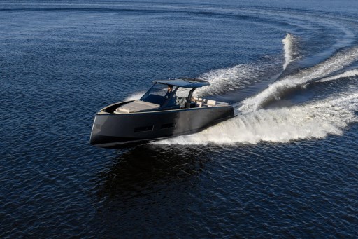 2026 Pardo Yachts 43 cruising on open water, creating a dynamic wake.