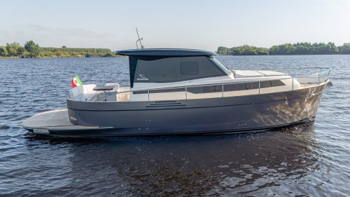 Orange-Yachting-Listing-on-YachtWay-14.jpg