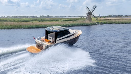 Orange-Yachting-Listing-on-YachtWay-12.jpg