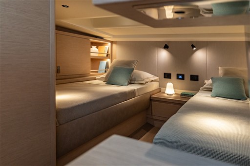 8_Guest_Cabin.jpg