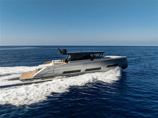 2025 Pardo Yachts GT75 cruising on open sea under clear blue sky.