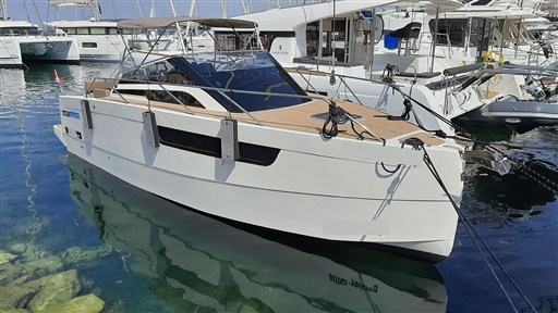 Nuva M9