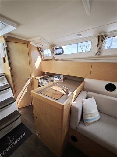 Oceanis 35.1  18