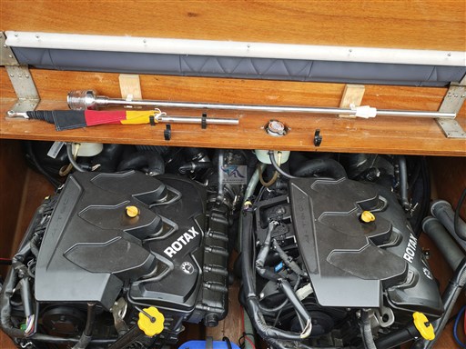 Kaiser 650 Super Sport 23