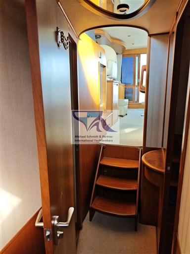 Ocean Alexander 42  16