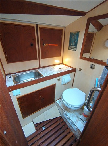 Innen - WC Ansicht 1