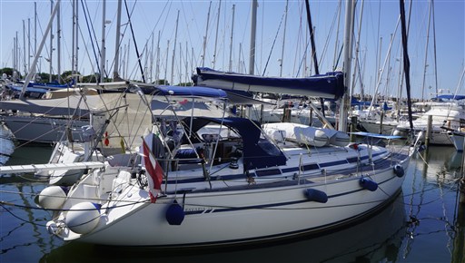 Bavaria 38