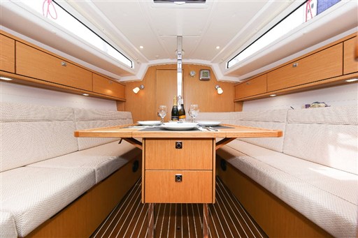 Bavaria 34 Cruiser 17