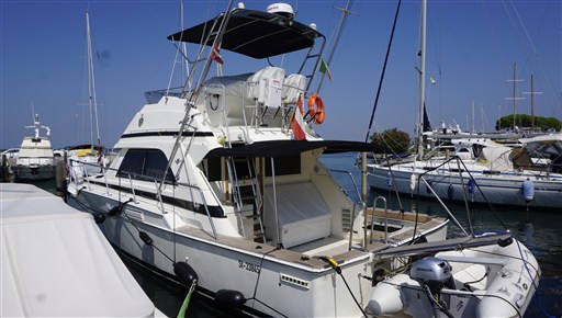 Bertram Yacht Bertram 37 Convertible