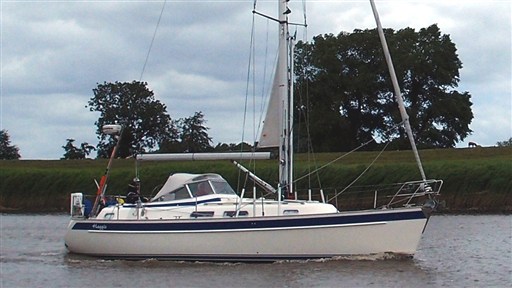 Hallberg Rassy 37