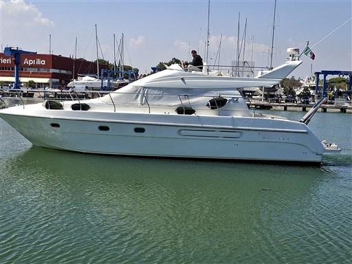 Azimut Az 40 Fly