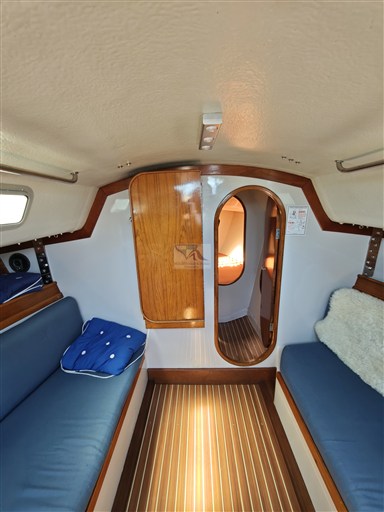 J 35 21