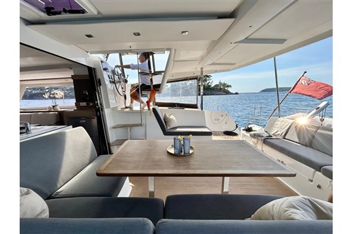2021-fountaine-pajot-isla-40-sail-9970525-20251006194500869-3