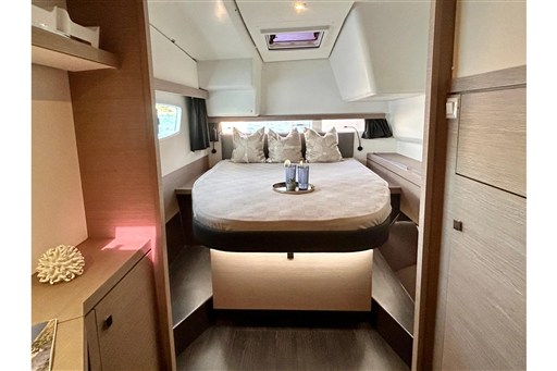 2021-fountaine-pajot-isla-40-sail-9970525-20251006194554916-3