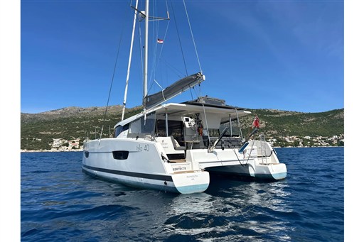 2021-fountaine-pajot-isla-40-sail-9970525-20251006194345599-4