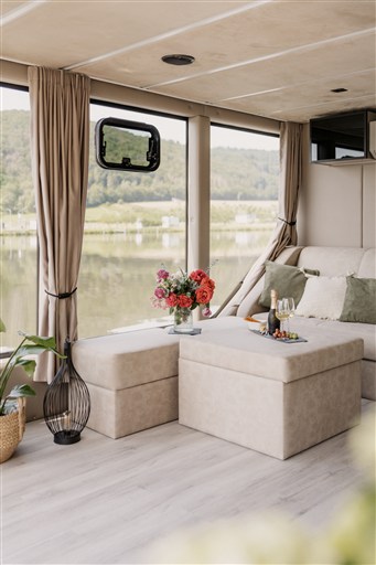 Hausboot Compact 116