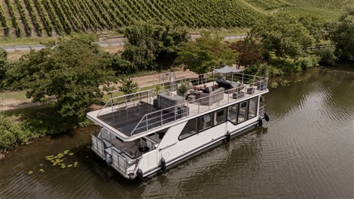Hausboot Compact 78
