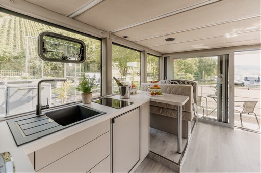 Hausboot Compact 114