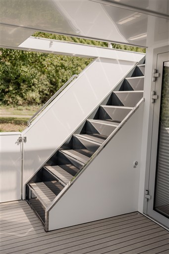 Hausboot Compact 38