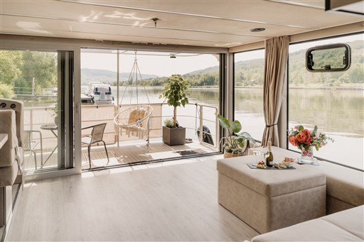 Hausboot Compact 21