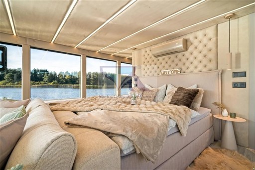 Lake Suite 5