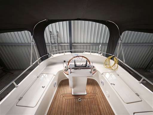 Intercruiser 28 Cabrio ELVIRA 16