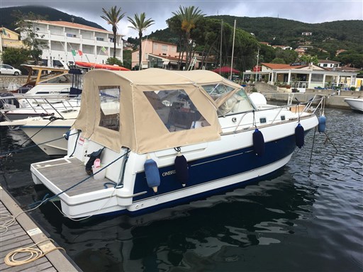 Beneteau Ombrine 800