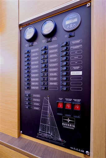 Nautitech-46-Fly-int-10