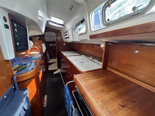 Beneteau Oceanis 40 CC - 25