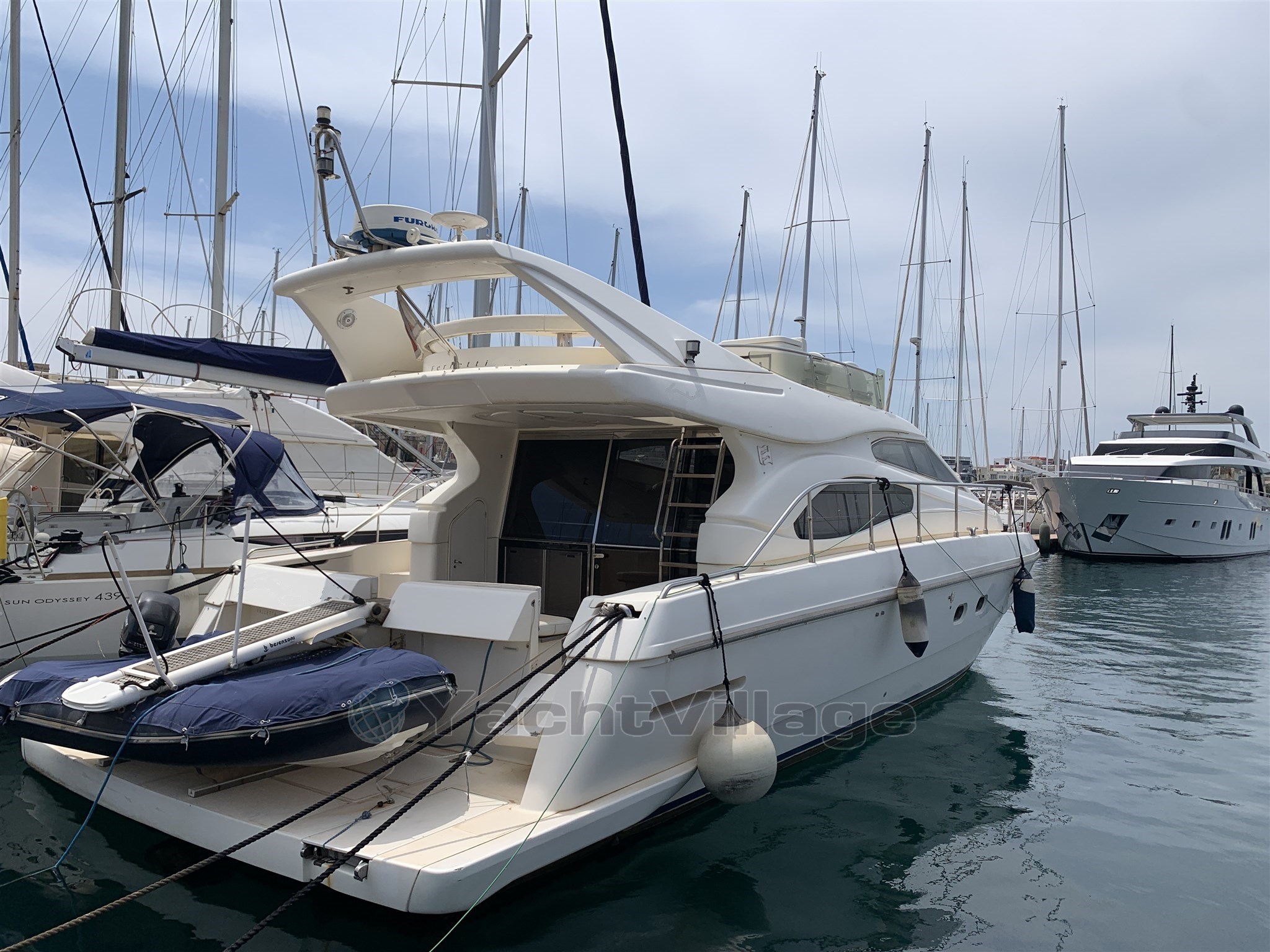 Ferretti 46