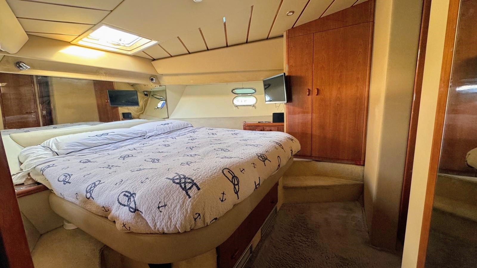 Ferretti 46 cabina armatore