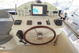 Maine 480_comandi fly