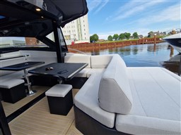 Focus 44_porta pozzetto_pozzetto con porta aperta