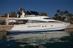 Fairline Squadron 62_da poppa