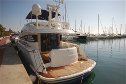 Fairline Squadron 62_specchio di poppa