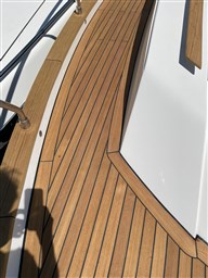 Goldstar 540 S_teak a prua_up 2022