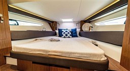 Beneteau GT 36_cabina armatore_sistership