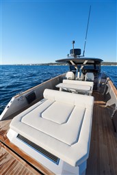 Focus Forza 37_panoramica poppa da prendisole a comandi