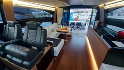 Rizzardi IN SIX_salone vista opposta