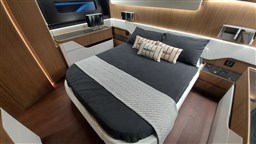 Rizzardi IN SIX_cabina armatore da angolo