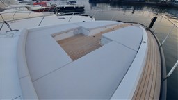 Rizzardi IN SIX_prua