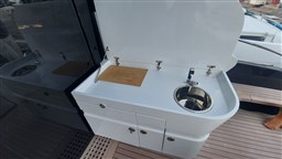 Rizzardi IN SIX_mobile pozzetto