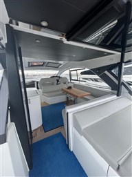 Beneteau Gran Turismo 45_accesso interno