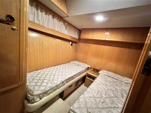 Piantoni 63 3^ cabina ospiti dx