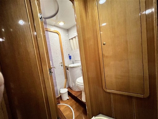 Piantoni 63 Bagno cabina Vip