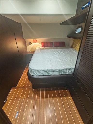 Cantieri Estensi Maine 535  Ospiti Vip a sx