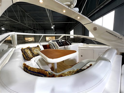 Princess V42